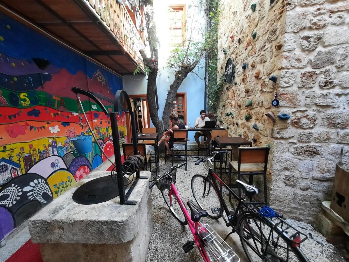 Kuyu Beergarden Hostel Αττάλεια Εξωτερικό φωτογραφία