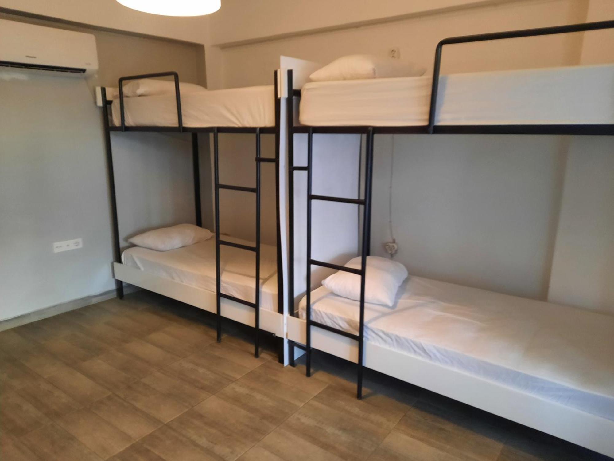 Kuyu Beergarden Hostel Αττάλεια Δωμάτιο φωτογραφία