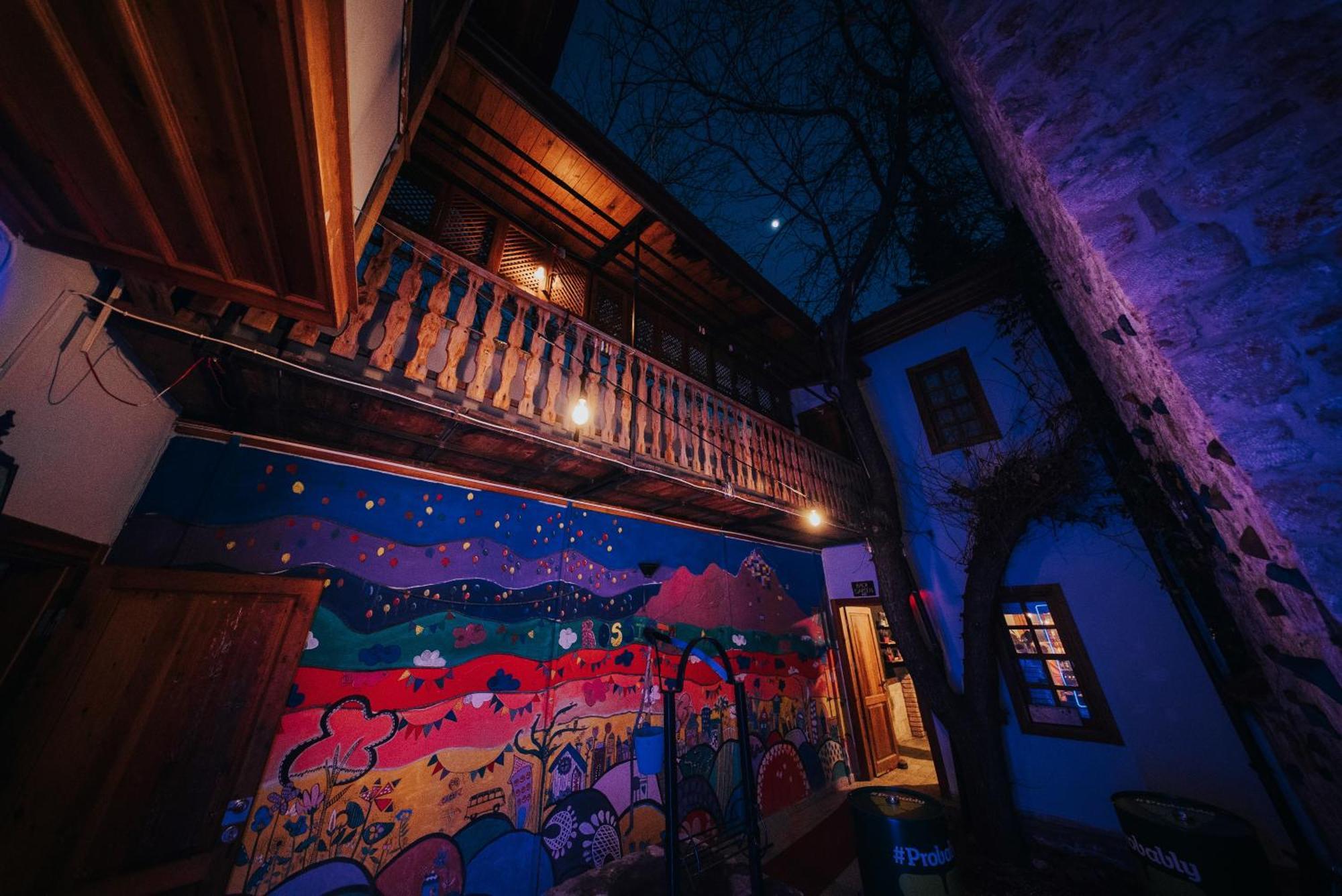 Kuyu Beergarden Hostel Αττάλεια Εξωτερικό φωτογραφία