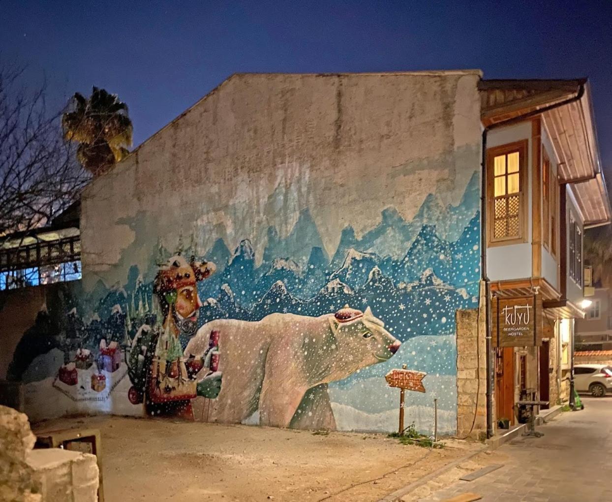 Kuyu Beergarden Hostel Αττάλεια Εξωτερικό φωτογραφία