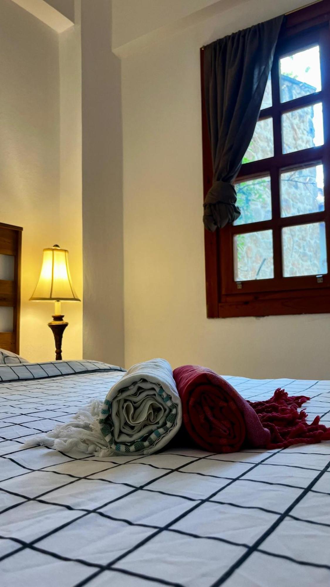 Kuyu Beergarden Hostel Αττάλεια Εξωτερικό φωτογραφία