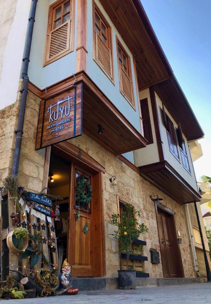 Kuyu Beergarden Hostel Αττάλεια Εξωτερικό φωτογραφία